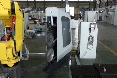 Chine Semi/machine d'ébavurage robotique complètement automatique pour l'industrie du meuble fournisseur